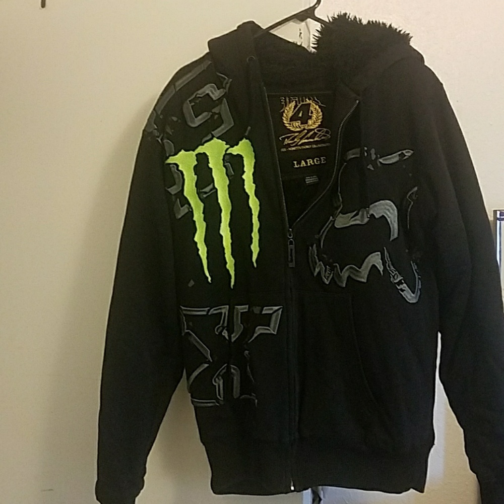 Men's large fox sasqutch zip up hoodie